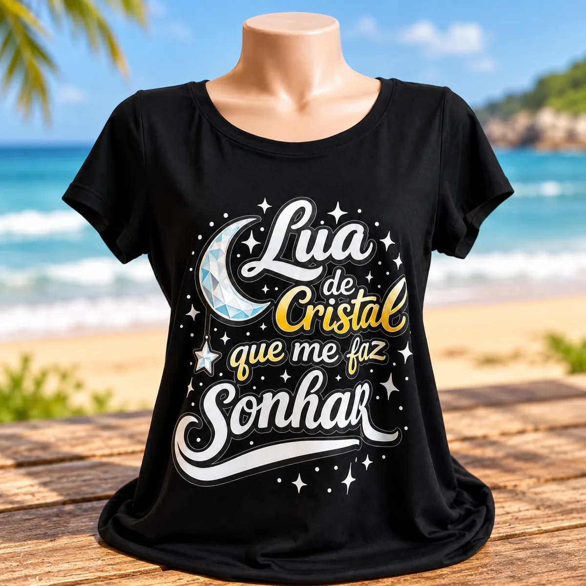 Camiseta preta personalizada com a frase 'Lua de Cristal que me faz sonhar'